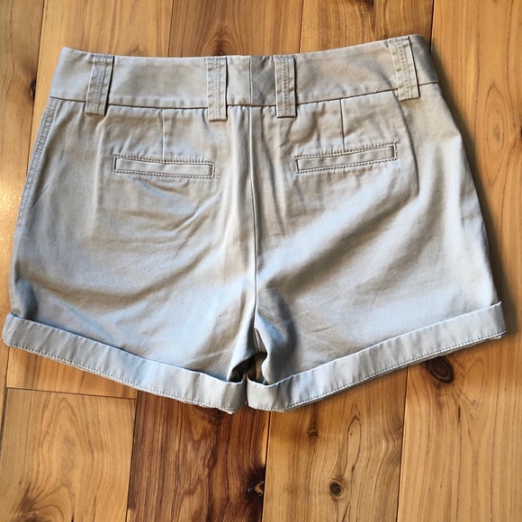🚨SALE🚨 NWT J Crew City Fit Khaki Short -Size 2 - Picture 4 of 8